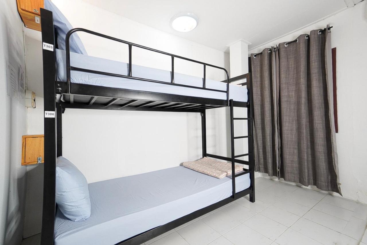 One Trinity Hostel パンガン島 エクステリア 写真